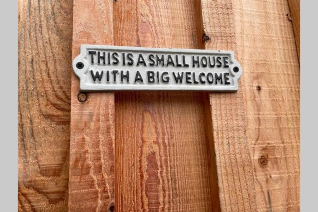 Coorie Doon Cabin! Great Scottish Welcome Форт Аугустус Экстерьер фото