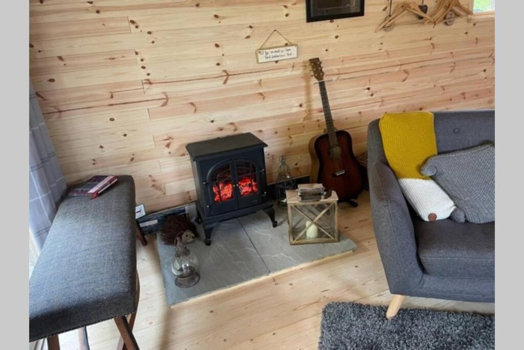 Coorie Doon Cabin! Great Scottish Welcome Форт Аугустус Экстерьер фото